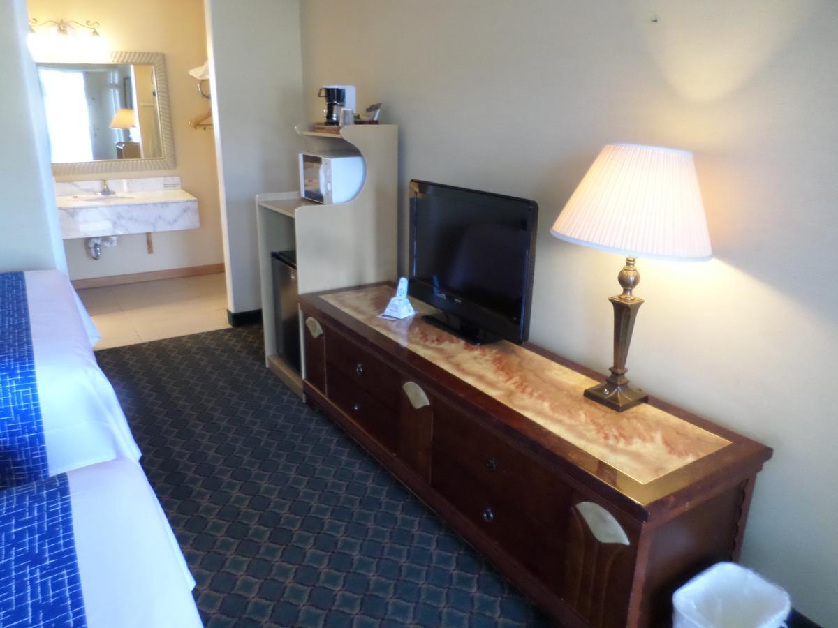 Travelodge By Wyndham Ogallala Esterno foto